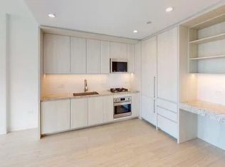 220 N Halsted St #2709, Chicago, IL 60661