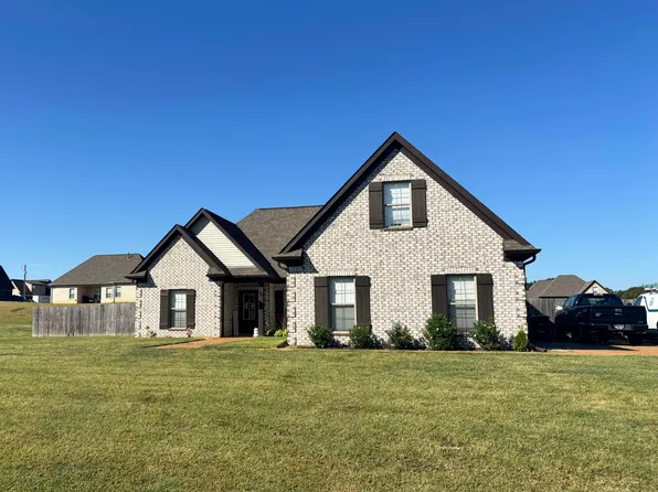 109 Cross Creek Dr, Senatobia, MS 38668