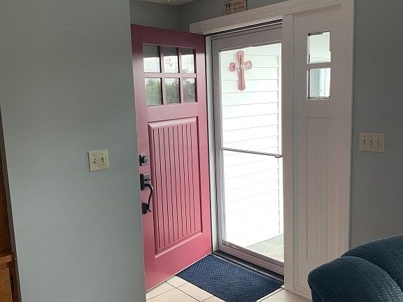 5th image of 156 Eastview Ave