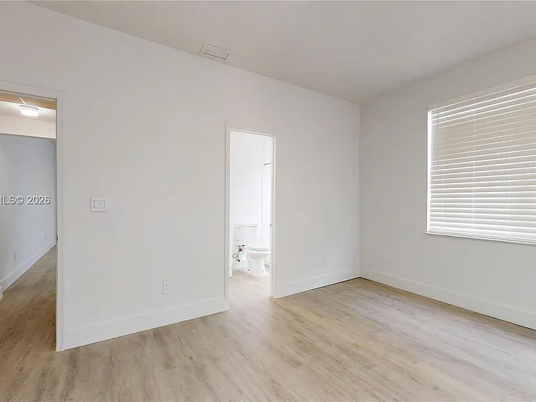 828 Pennsylvania Ave #7 — Photo 13