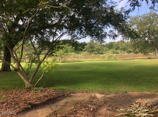 611 11th St, Pascagoula, MS 39567