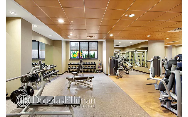 Rented by Douglas Elliman | media 16