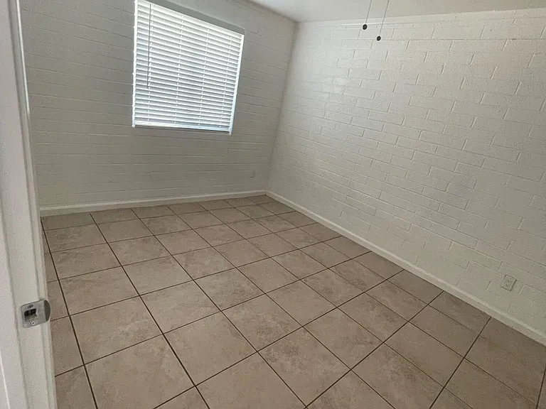 3232 W Jackson St #1 — Photo 4