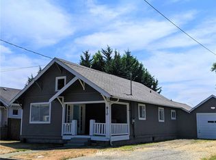 810 2nd Ave NE, Puyallup, WA 98372