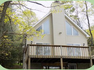 1116 Route 507, Greentown, PA 18426