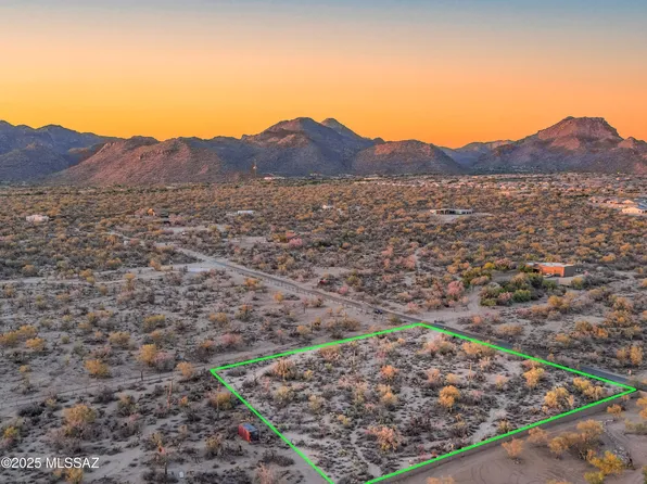 13275 N Sandra Rd, Marana, AZ 85658