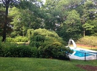 26 Hobbs Rd, Princeton, MA 01541