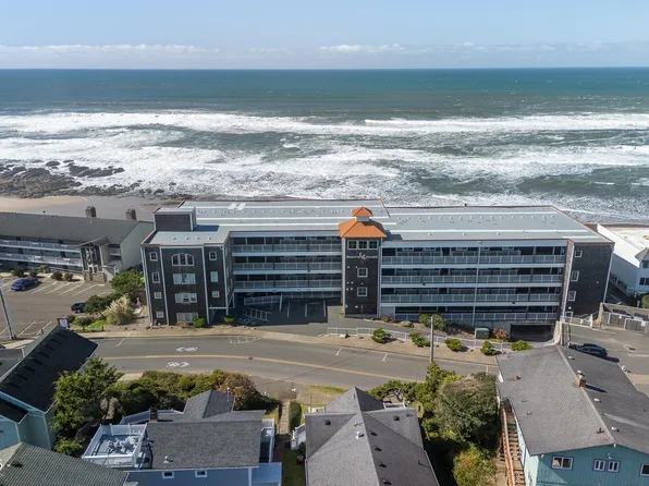 1723 NW Harbor Ave #10, Lincoln City, OR 97367