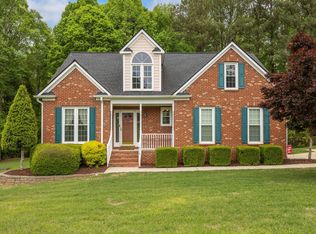 616 Raymond Dr, Clayton, NC 27527