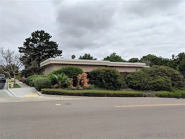 5805 Honors Dr — Photo 23