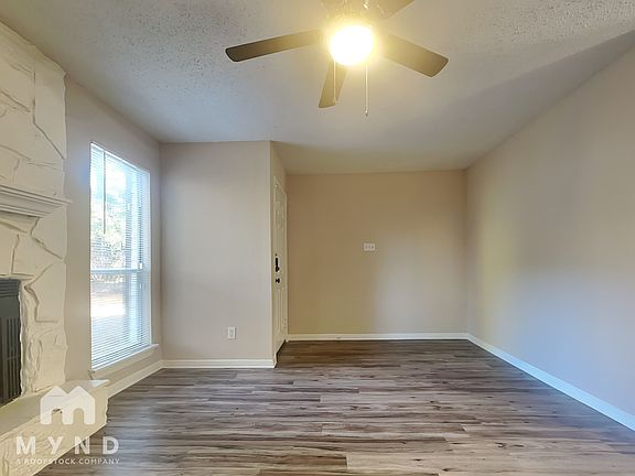 4th image of 5834 Twisted Pine Ct Unit C