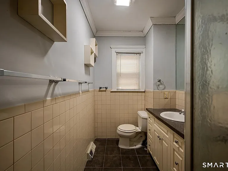 166 Beaver St #1 — Photo 8