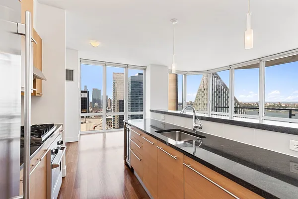 Rented by Corcoran | media 4