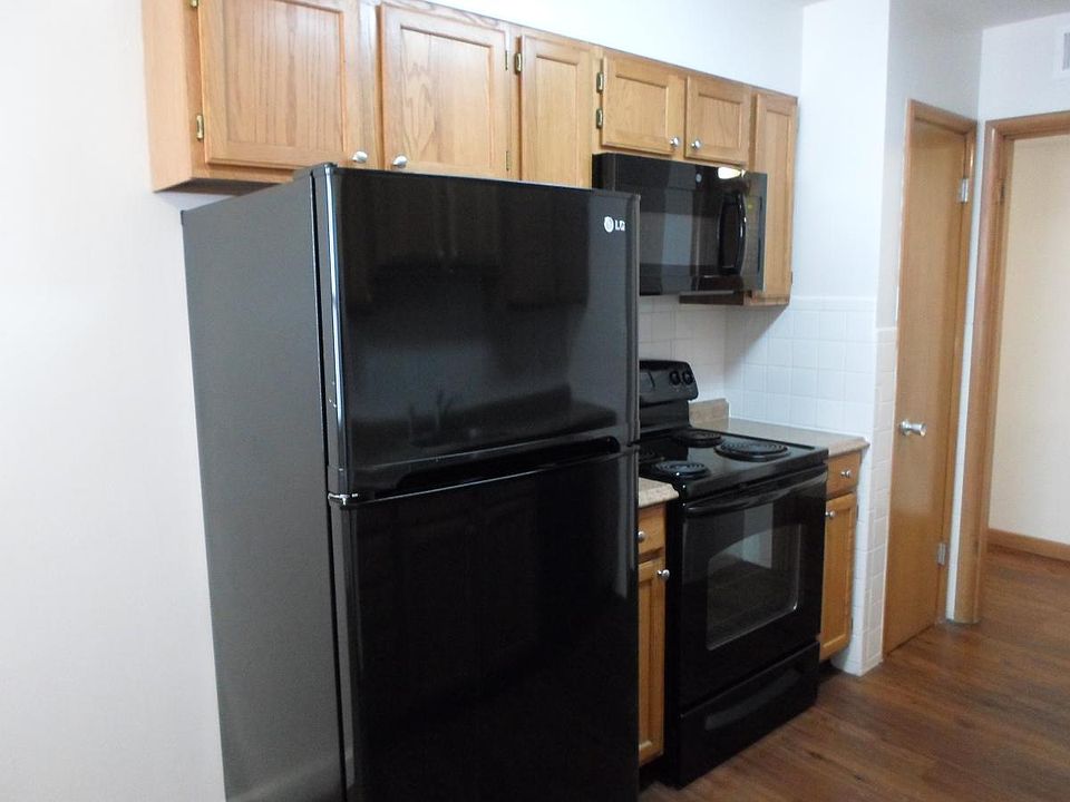 1st image of 8711 Delmar Blvd APT 2E