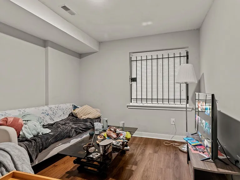 Temple Student Housing — Photo 3