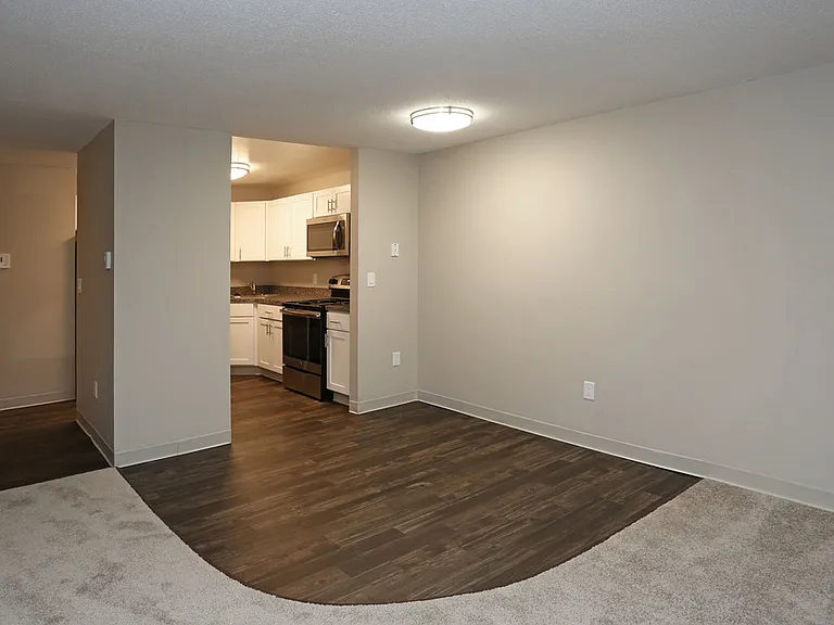 965 ELMS Apartments — Photo 10
