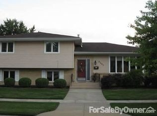 8307 White Oak Ave, Munster, IN 46321