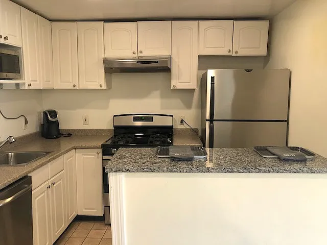 1504 Commonwealth Ave #9G — Photo 6