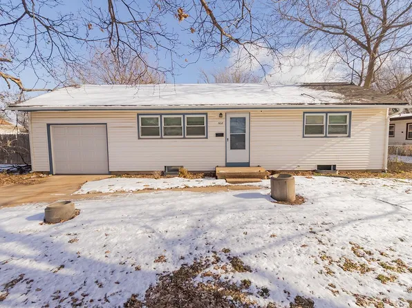508 N Meeds Dr, Valley Center, KS 67147