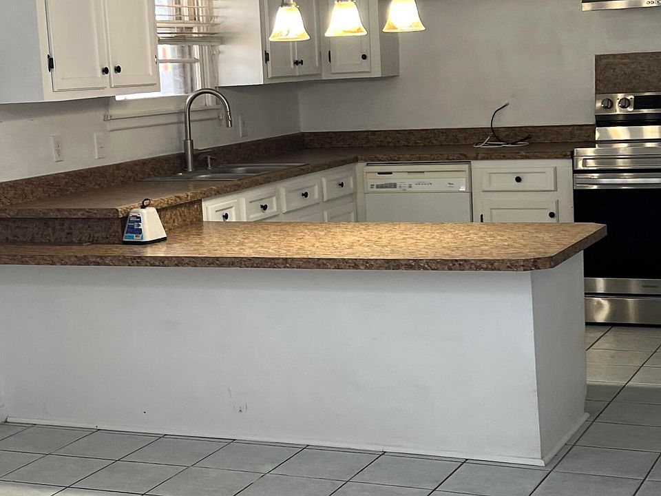 2nd image of 5402 7th St
