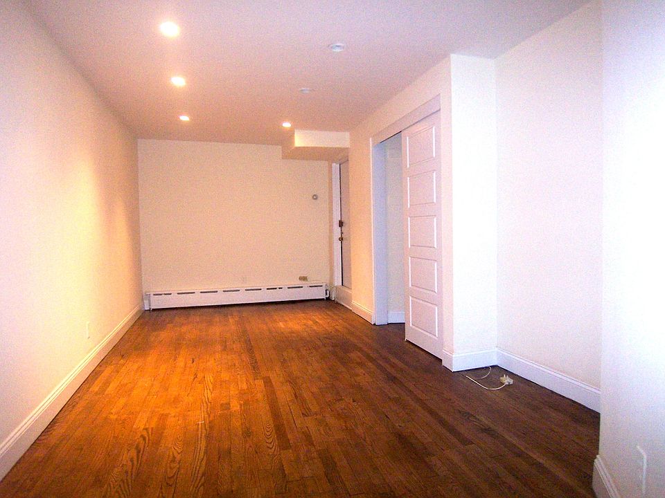 2nd image of 57 W 84th St Frnt 1