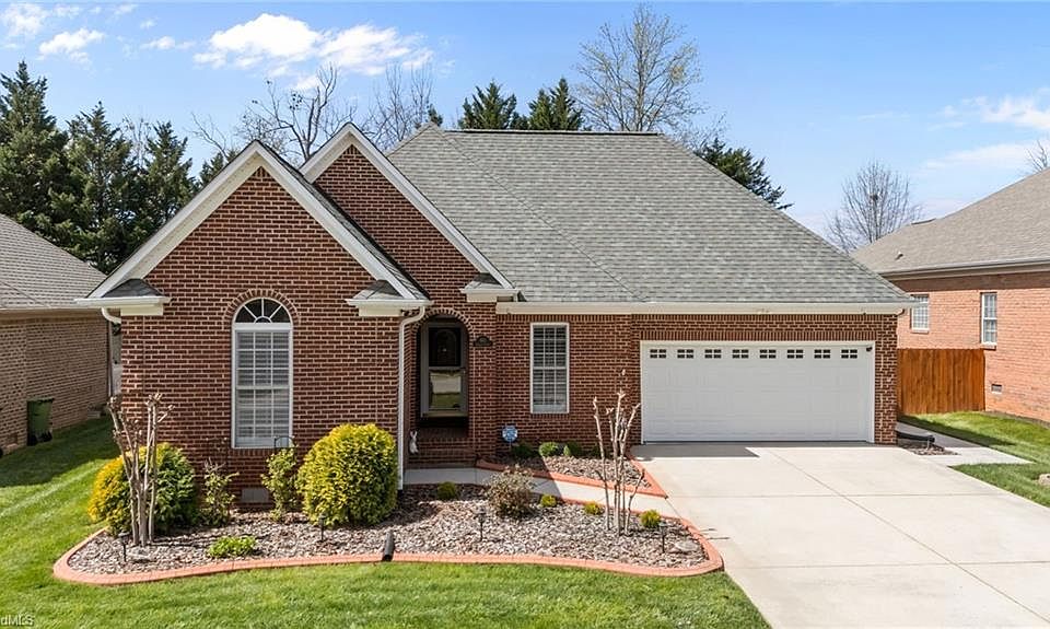 1st image of 663 Dobson Ct