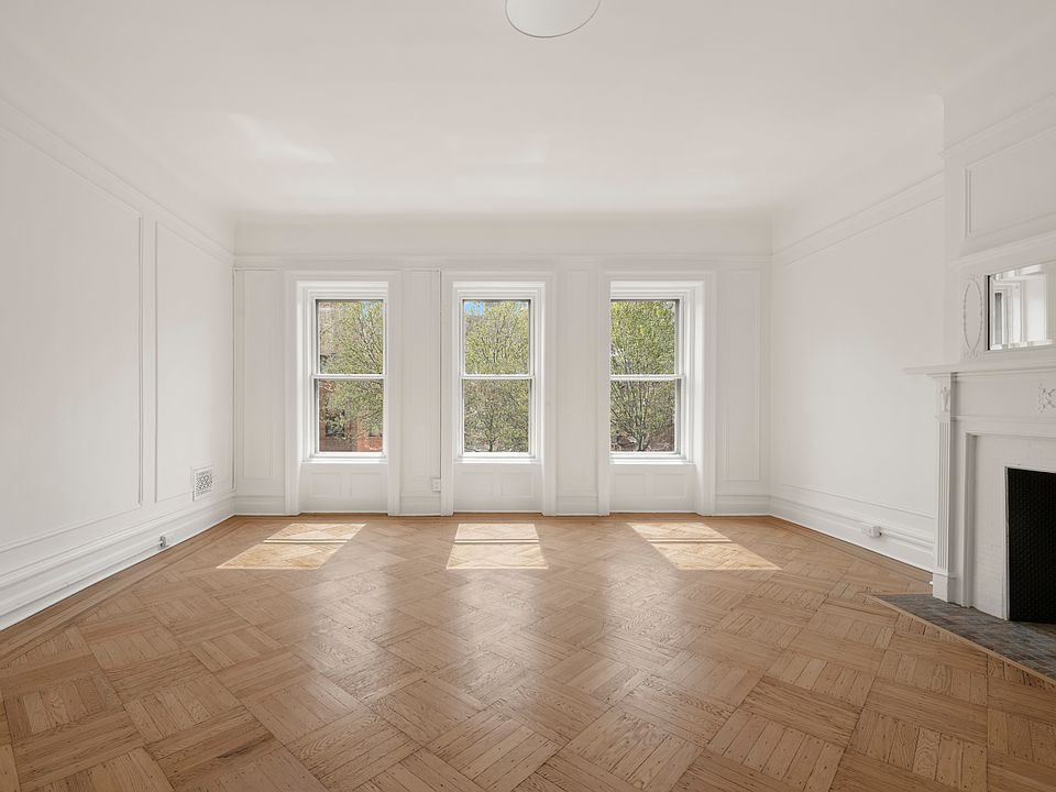 1st image of 127 W 88th St