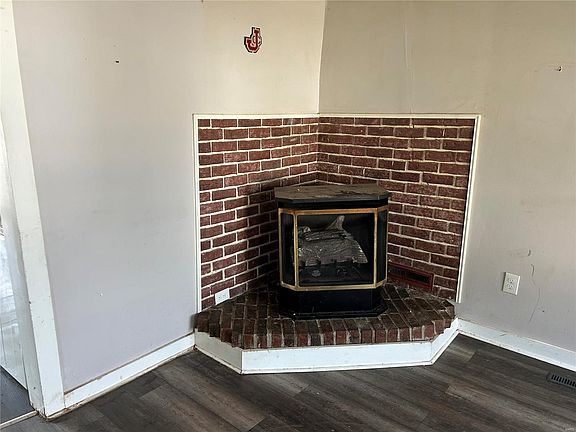 5th image of 411 N Cochran St