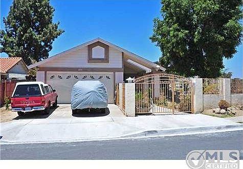1st image of 2231 Fowler Dr