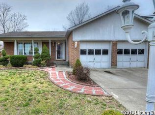 9615 Chapel Hill Rd, Louisville, KY 40229