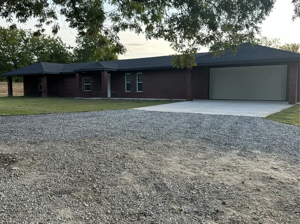 1025 Green Acres Dr, Bokchito, OK 74726
