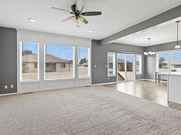 3rd image of 4625 32nd St