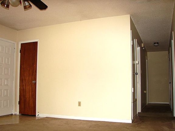 3rd image of 167 Overlook Dr