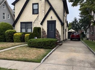 61 Harvard Ave, Lynbrook, NY 11563
