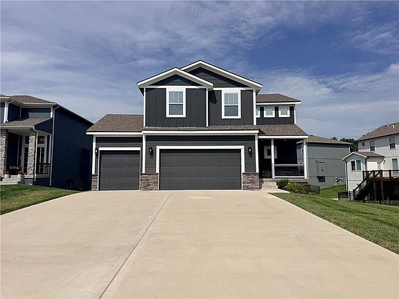 2nd image of 1244 Hillmann Ln