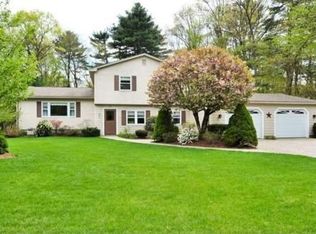 29 Evergreen Way, Medfield, MA 02052