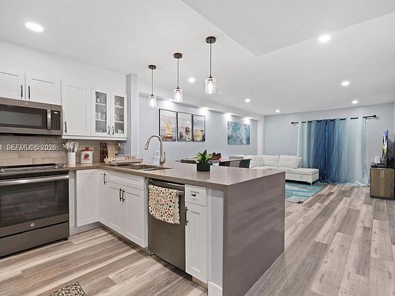 4th image of 6125 W 20th Ave APT 302