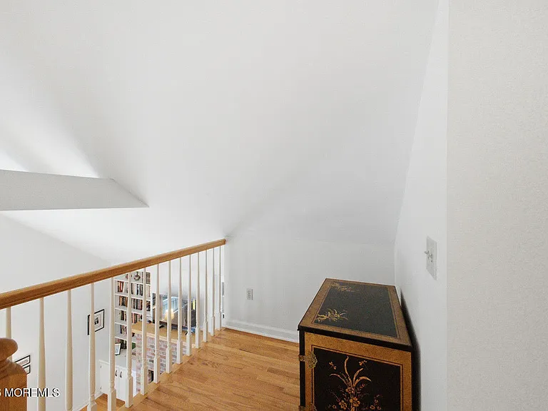 145 Osborne Ave — Photo 14