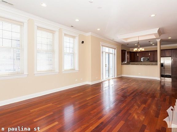 3rd image of 3158 N Paulina St #811