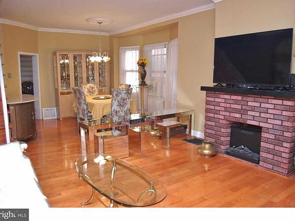 5th image of 138 E Wellens Ave