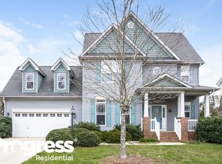 8607 Castle Cliff Dr, Matthews, NC 28105