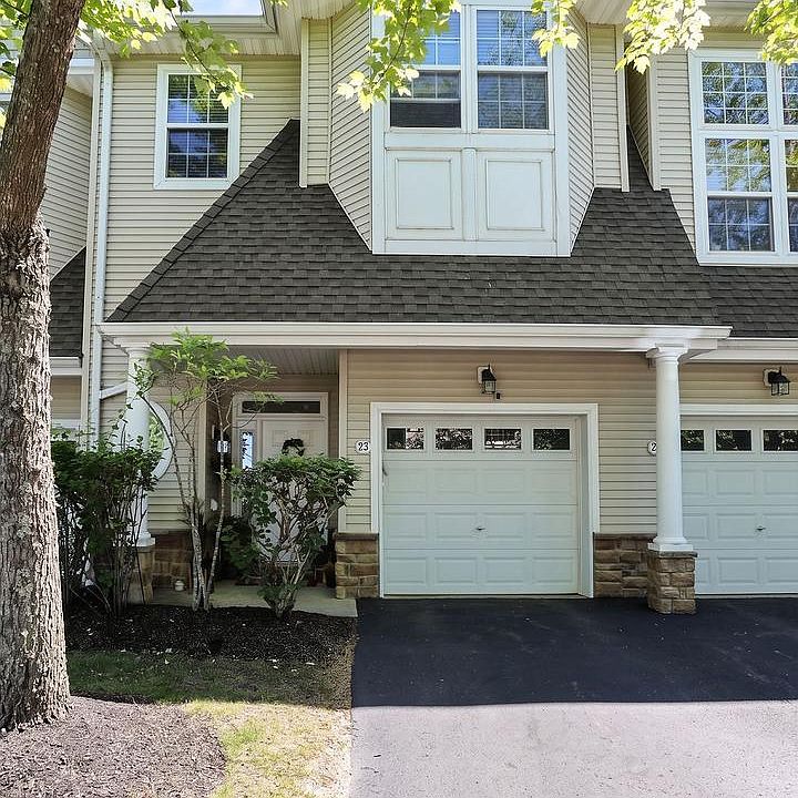 1st image of 23 Ocean Breeze Ct