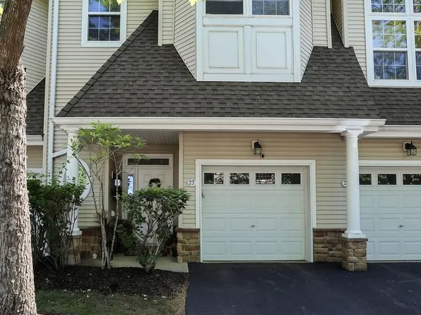 23 Ocean Breeze Ct, Manahawkin, NJ 08050
