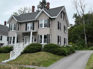 17 1/2 Hough St, Dover, NH 03820