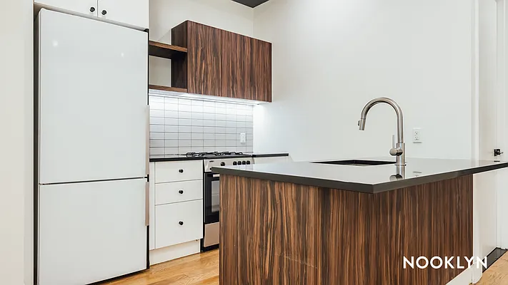 Rented by Nooklyn NYC LLC | media 17