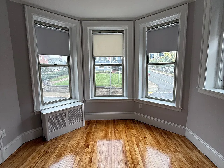 46 & 46A Elm Street — Photo 16