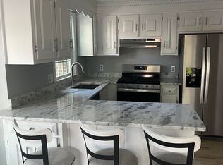 48 Cannongate Iii Rd, Nashua, NH 03063