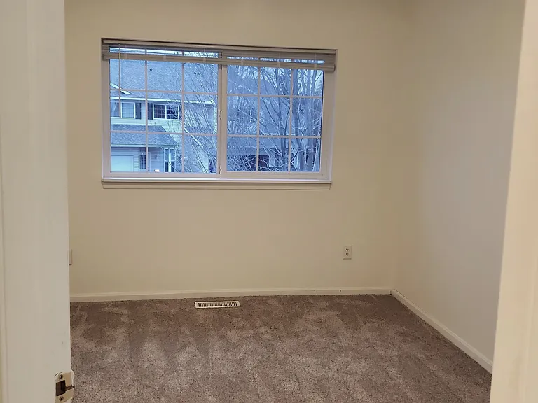 10 Bridgewater Trl — Photo 17