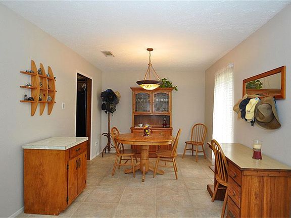 3rd image of 3807 Glen Ivy Dr