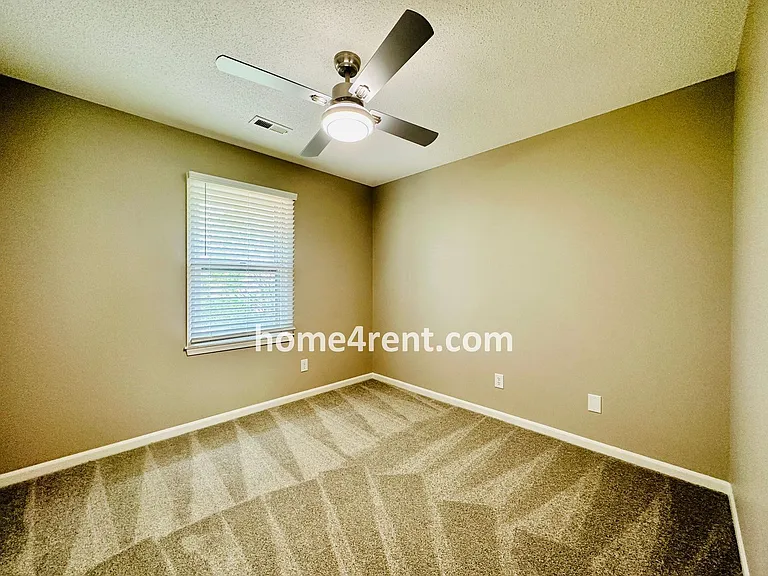902 Sherman Pkwy — Photo 50